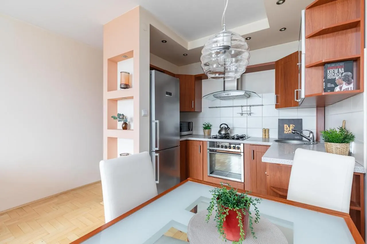 Superapart Dzieci Warszawy 27A Warsaw Apartment
