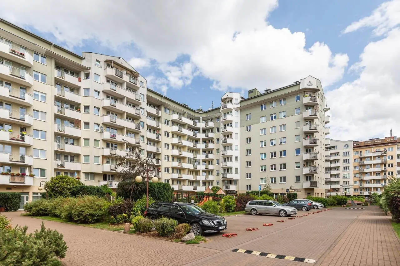 Superapart Dzieci Warszawy 27A Warsaw Poland