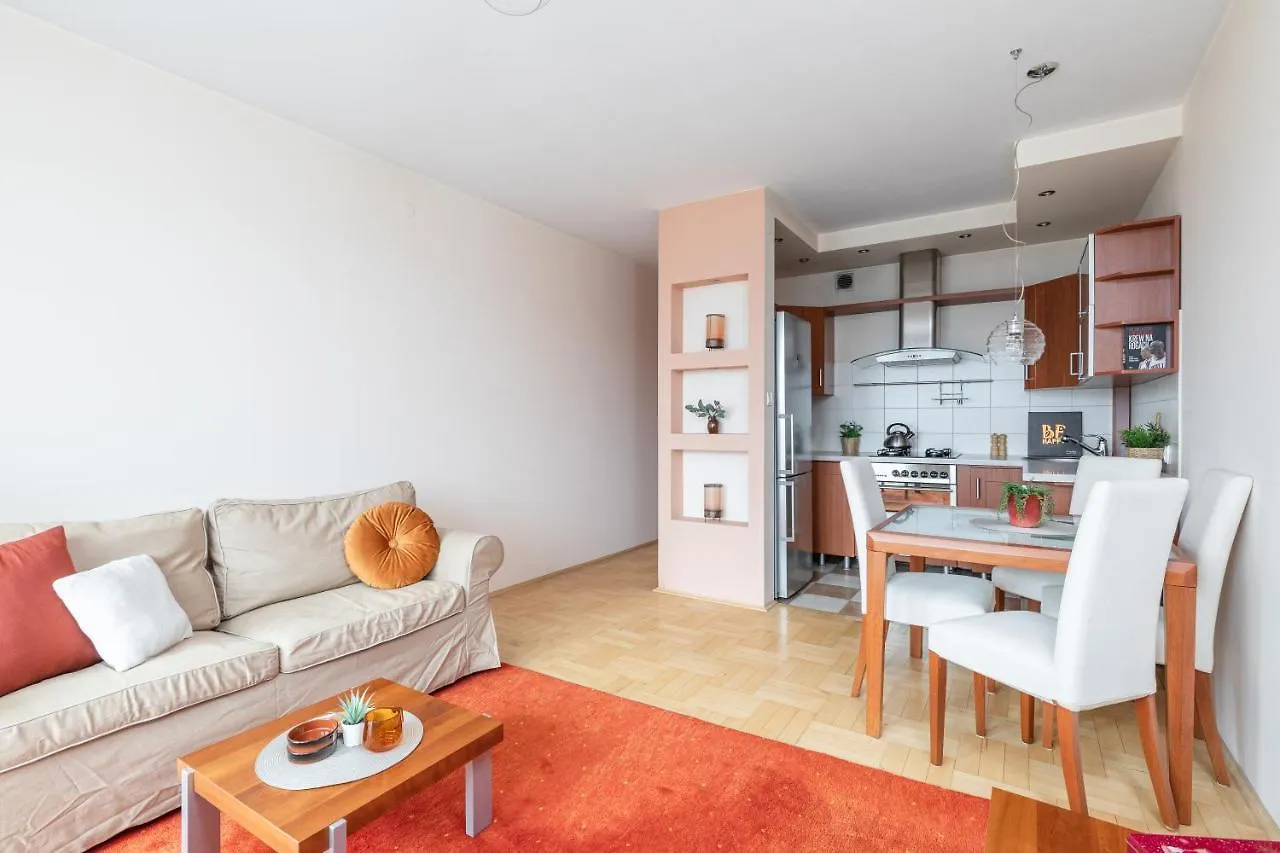 Superapart Dzieci Warszawy 27A Warsaw Poland